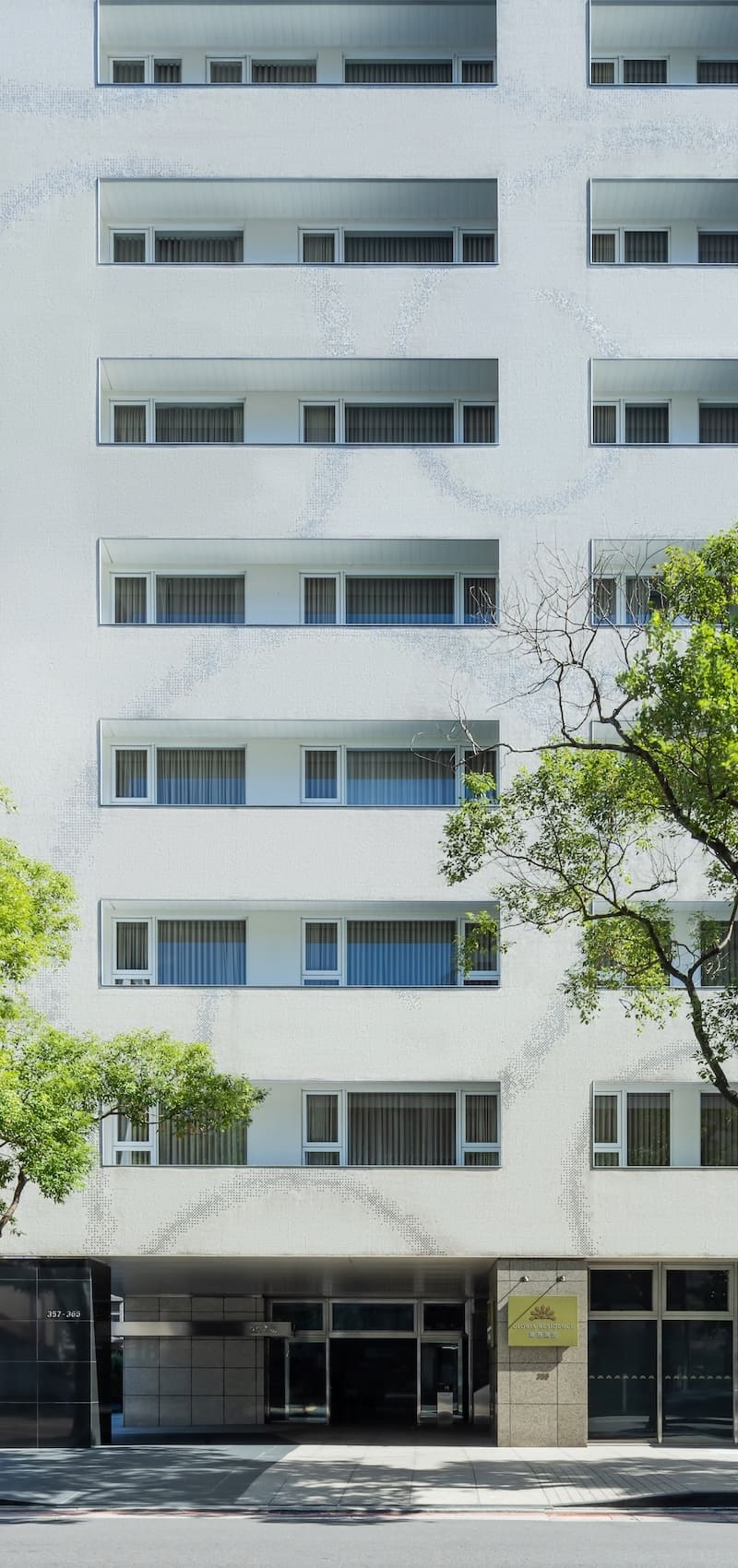 LIVING 
BEGINS HERE